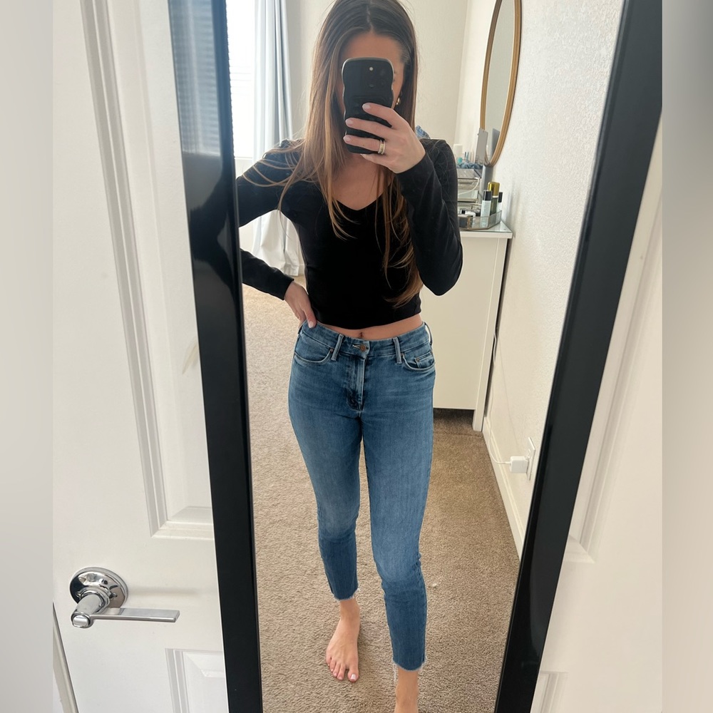 MOTHER The Looker Ankle Fray in Satisfaction Guaranteed